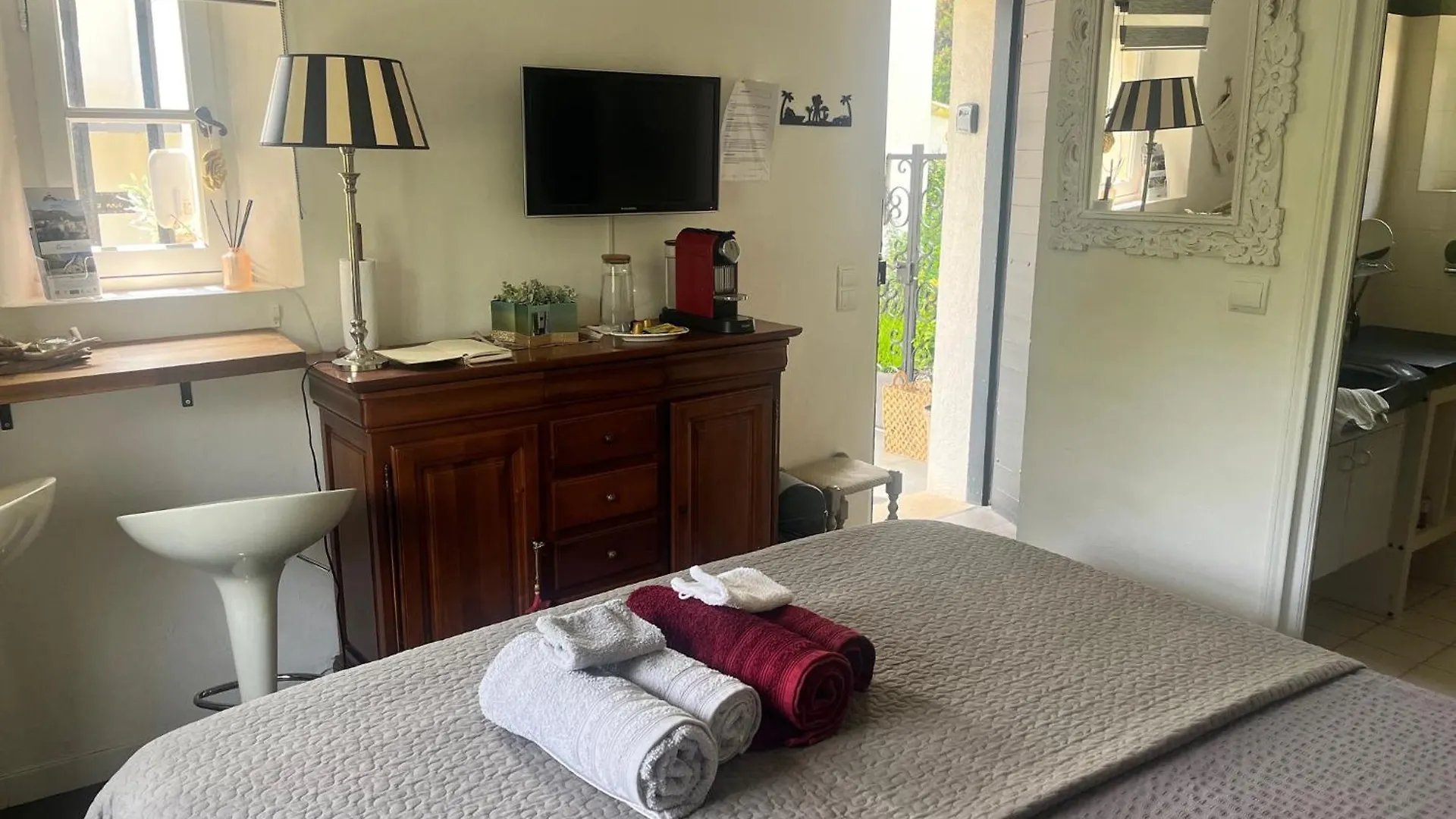 Bed and breakfast Studio 1 Chambre 2 Personnes Peymeinade